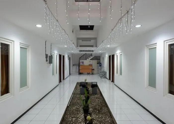 Reddoorz Near Plaza Simpang Lima